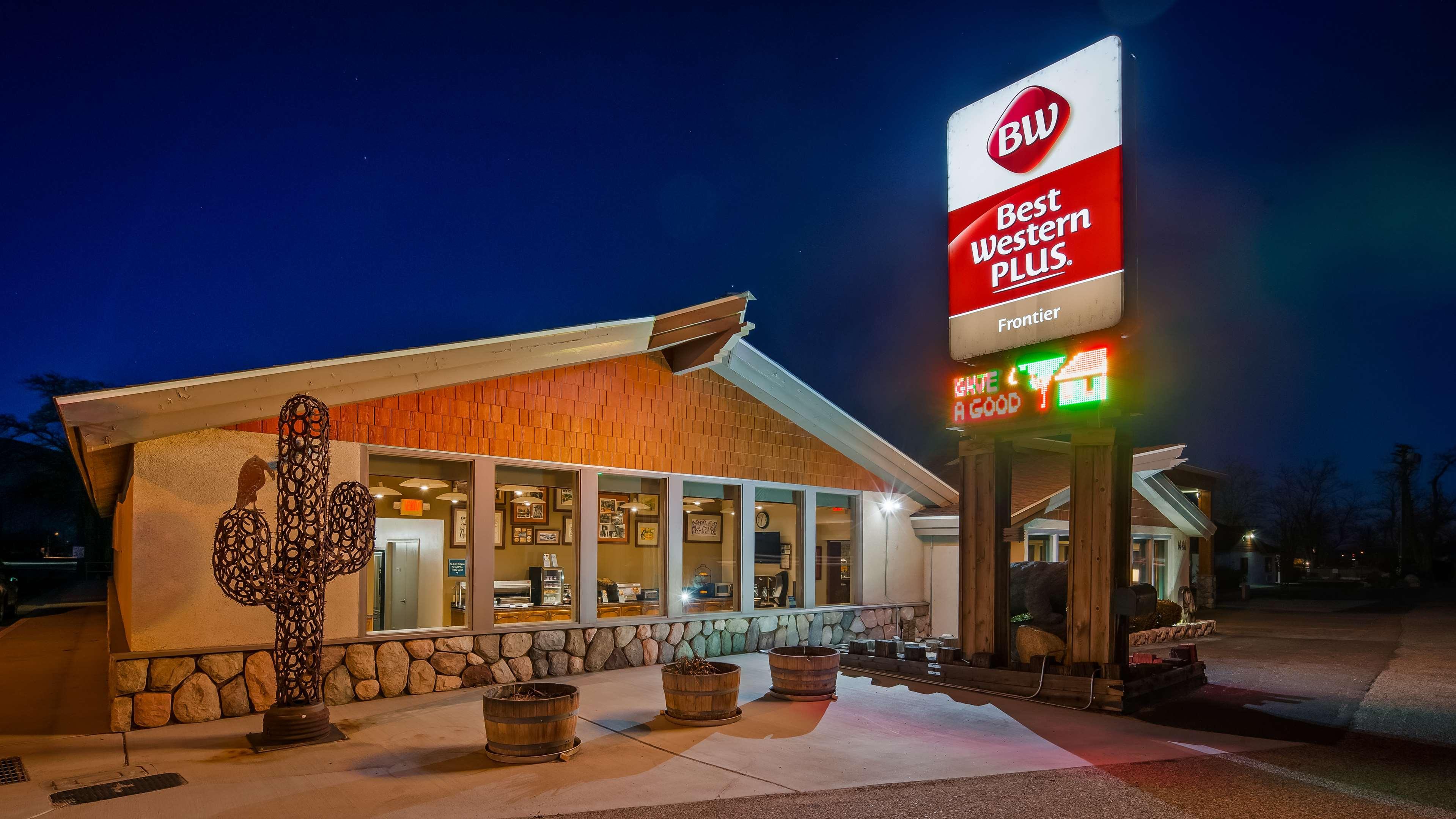 Best Western Frontier Motel Lone Pine Exterior photo